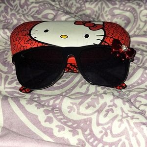 Hello Kitty Glasses w/ Case